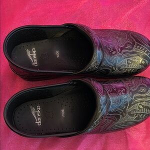 Dansko Black and Gray Mules with Artistic Design